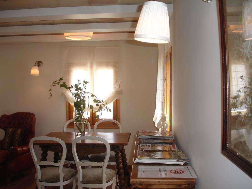 Affittacamere Ca l' Ermitanyo- Casa Torre Blanca Suria Esterno foto