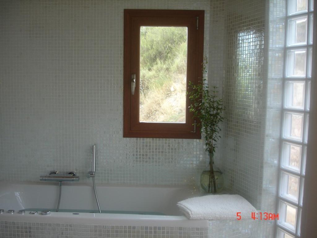 Affittacamere Ca l' Ermitanyo- Casa Torre Blanca Suria Camera foto